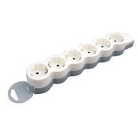 LEGRAND 695019 Base múltiple STD 6x2P + TT sin interruptor